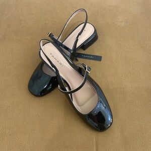 Tahari Gogo Round Square Toe Slingback Mary Jane’s Size 8.5 M